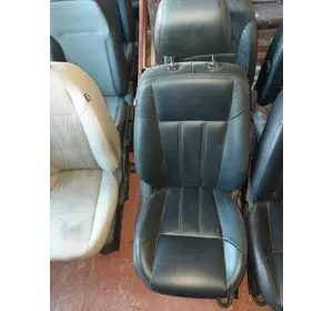 Комплект сидений, перед и зад черная кожа, эко кожа на Ford Focus III