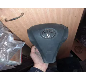 Крышка в руль, заглушка Airbag на Toyota Camry 40
